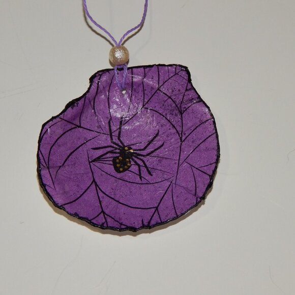 4 Halloween Spider Web Scallop Shell Decoupage Ornaments - PERSONALIZE!!! - Picture 4 of 6